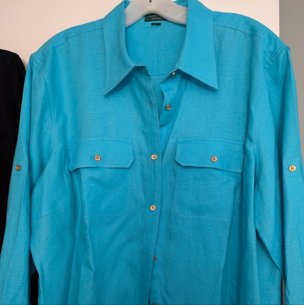 Women's Linen Button down Blouses. Great Condition sizes 16-18.